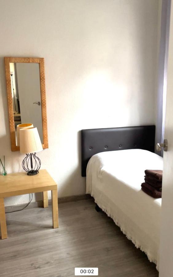 Apartamento Ideal Барселона Екстериор снимка